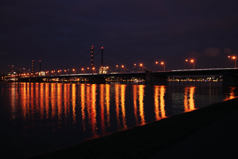 Duesseldorf loerick flut andreasjell 324