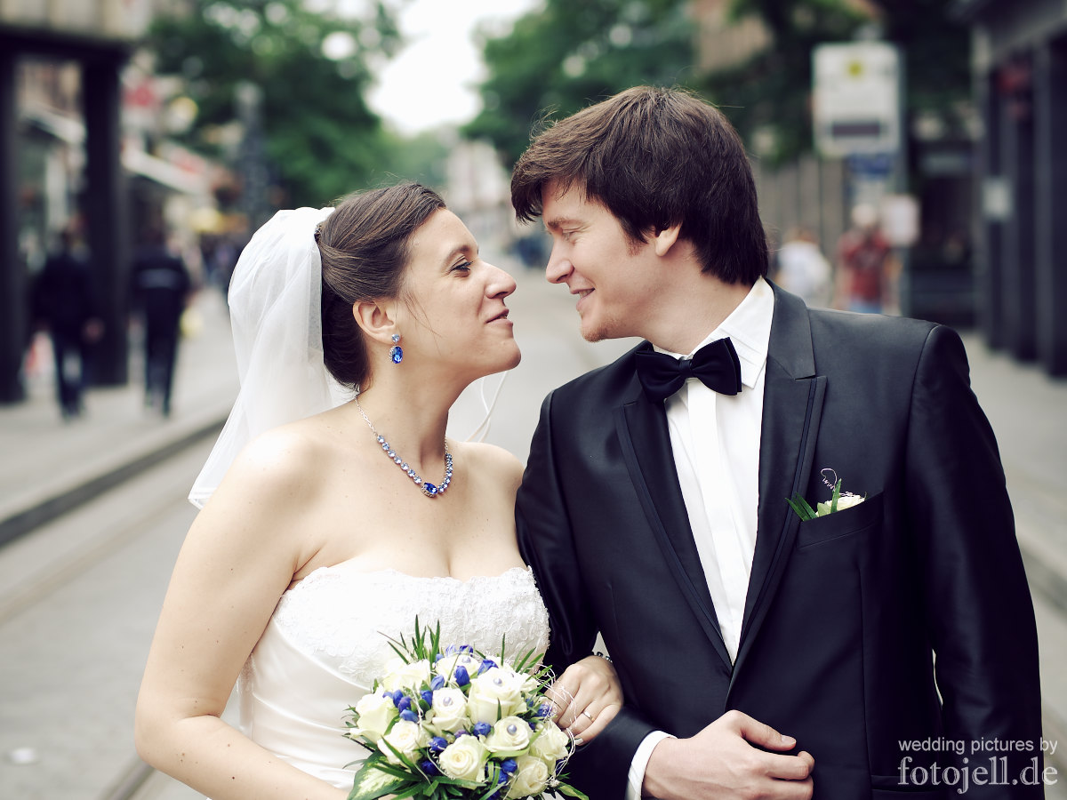 Brautpaar in der Neusser City