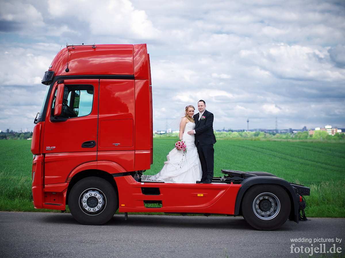 Brautpaar auf Brummi